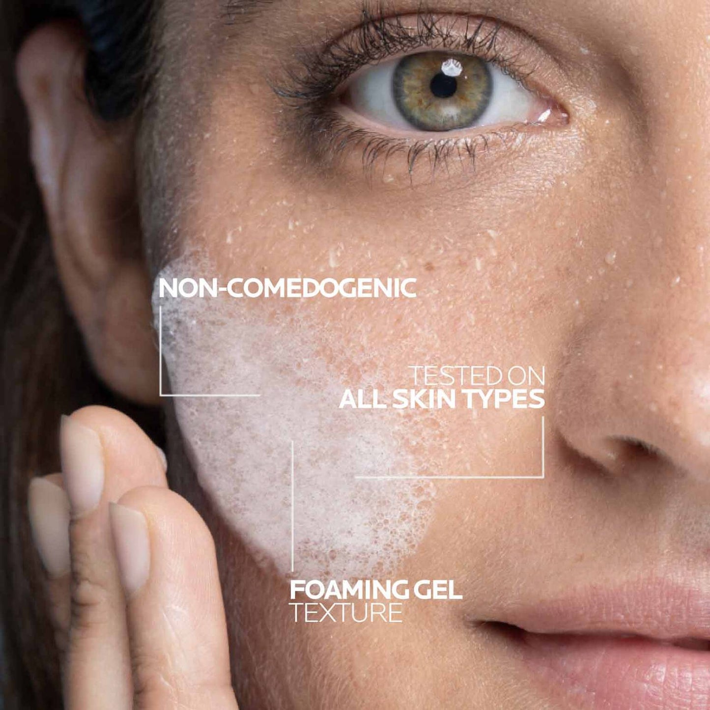vitamin-c-brightening-facial-cleanser-l3 LaRochePosay-Product-Skincare-Purifying-Vitamin-C-Cleanser-200ml-3337875923613-Texture.jpg